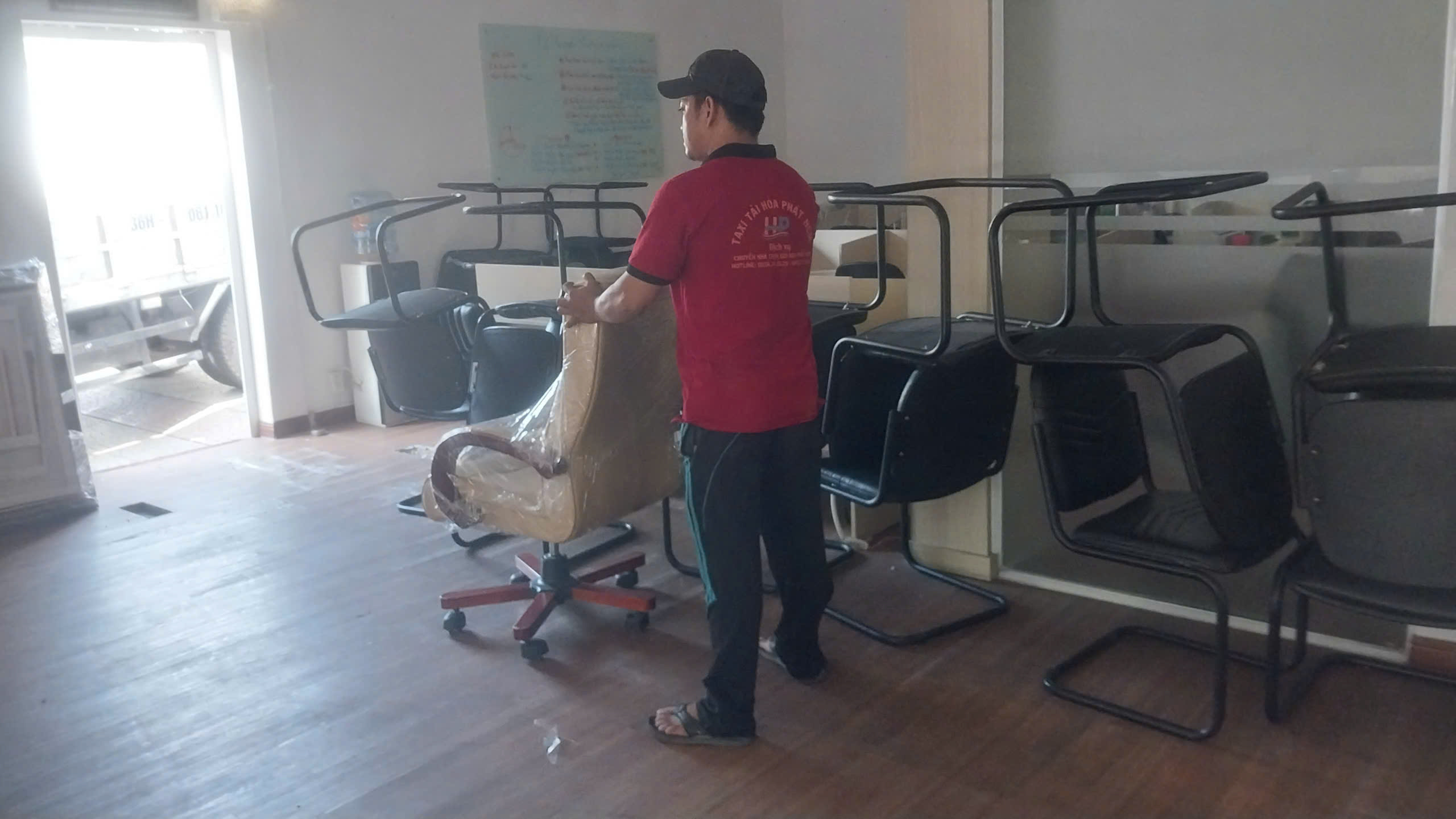 cách xếp đồ lên xe tải