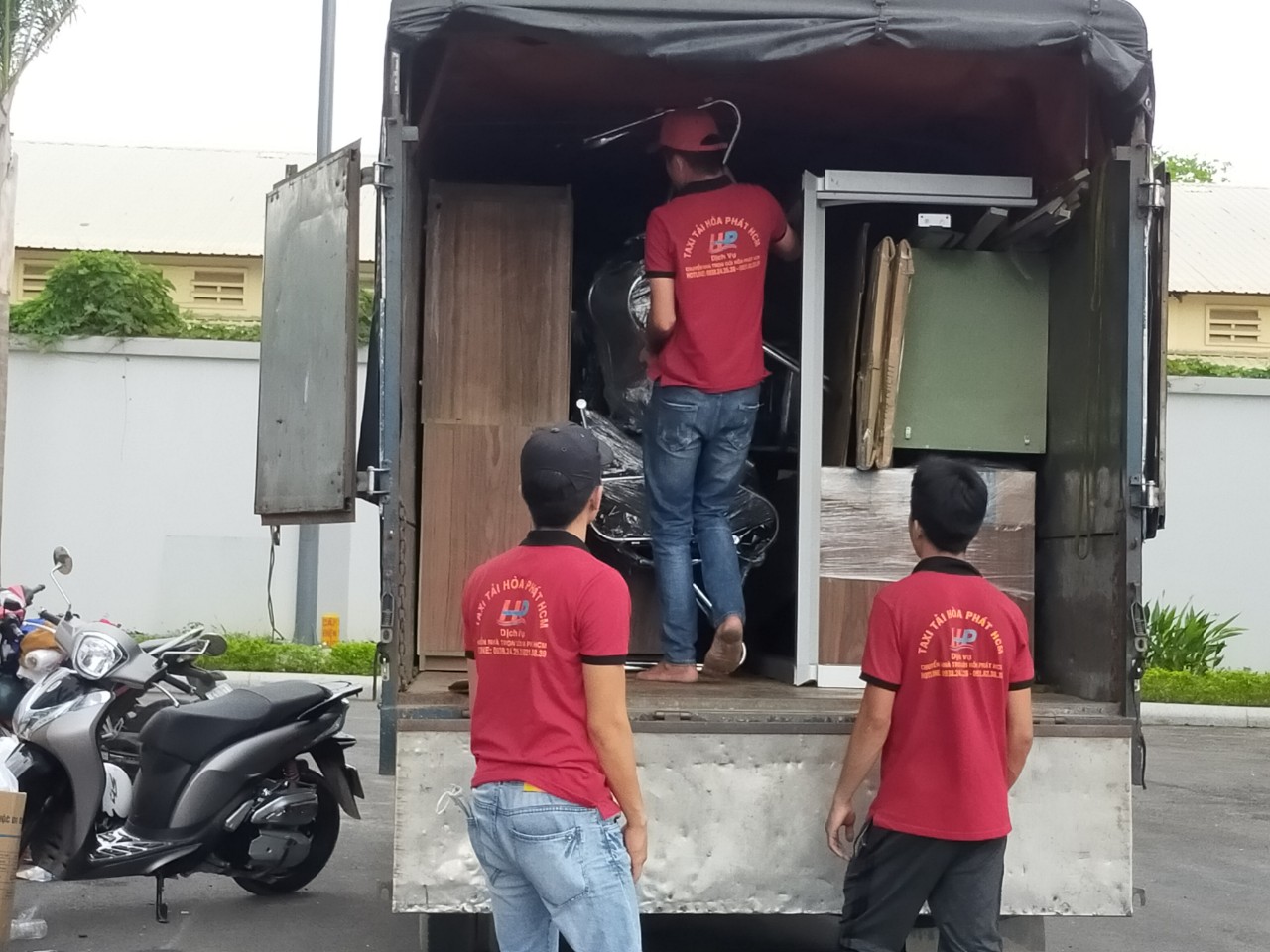 Chọn Ngày Tốt Chuyển Văn Phòng Để Công Ty Khởi Đầu Thịnh Vượng