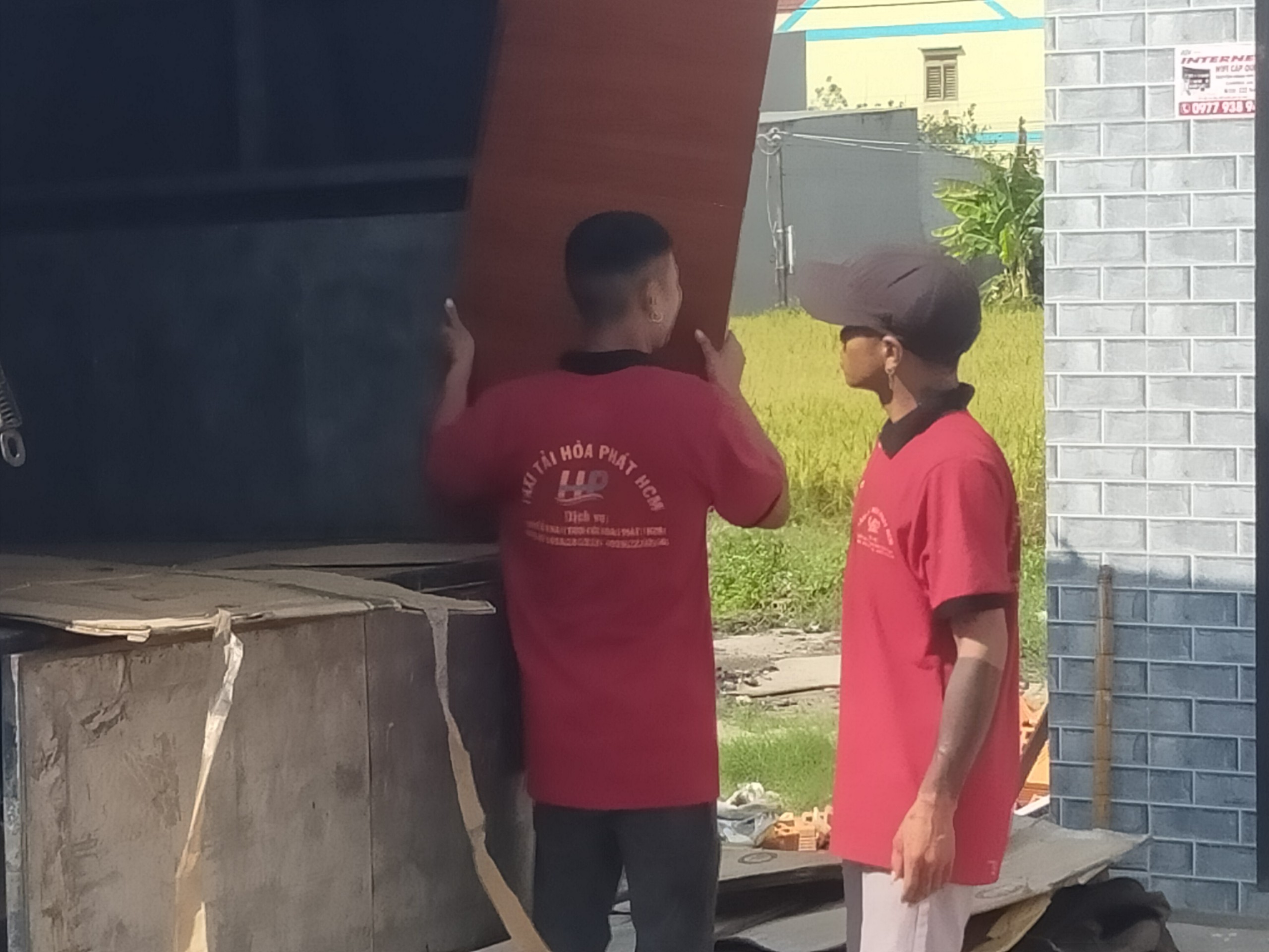 Mẹo Chuyển Nhà Kho Nhỏ Sắp Xếp Nhanh Gọn Gia Đình