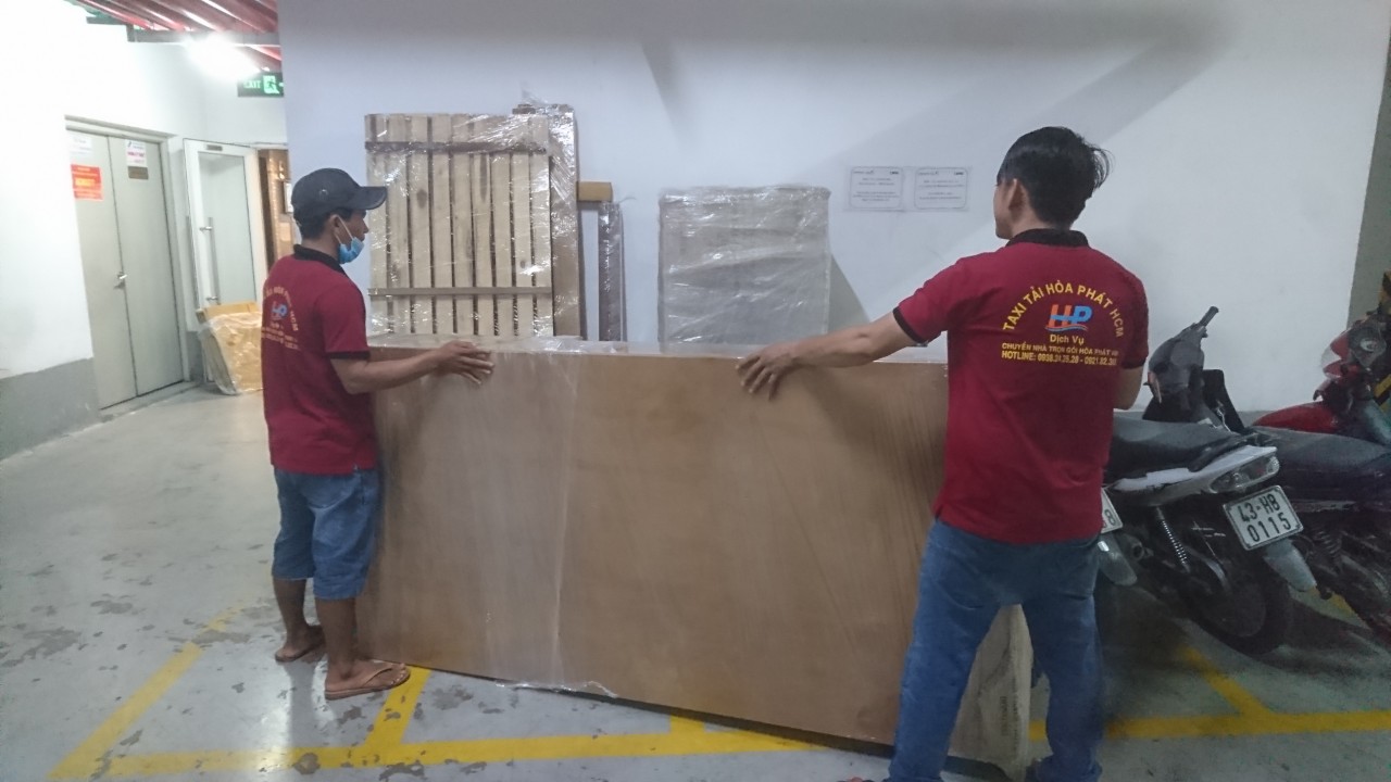 Tháo Lắp Bàn Ghế Văn Phòng Kỹ Thuật & Dụng Cụ Chuyên Nghiệp